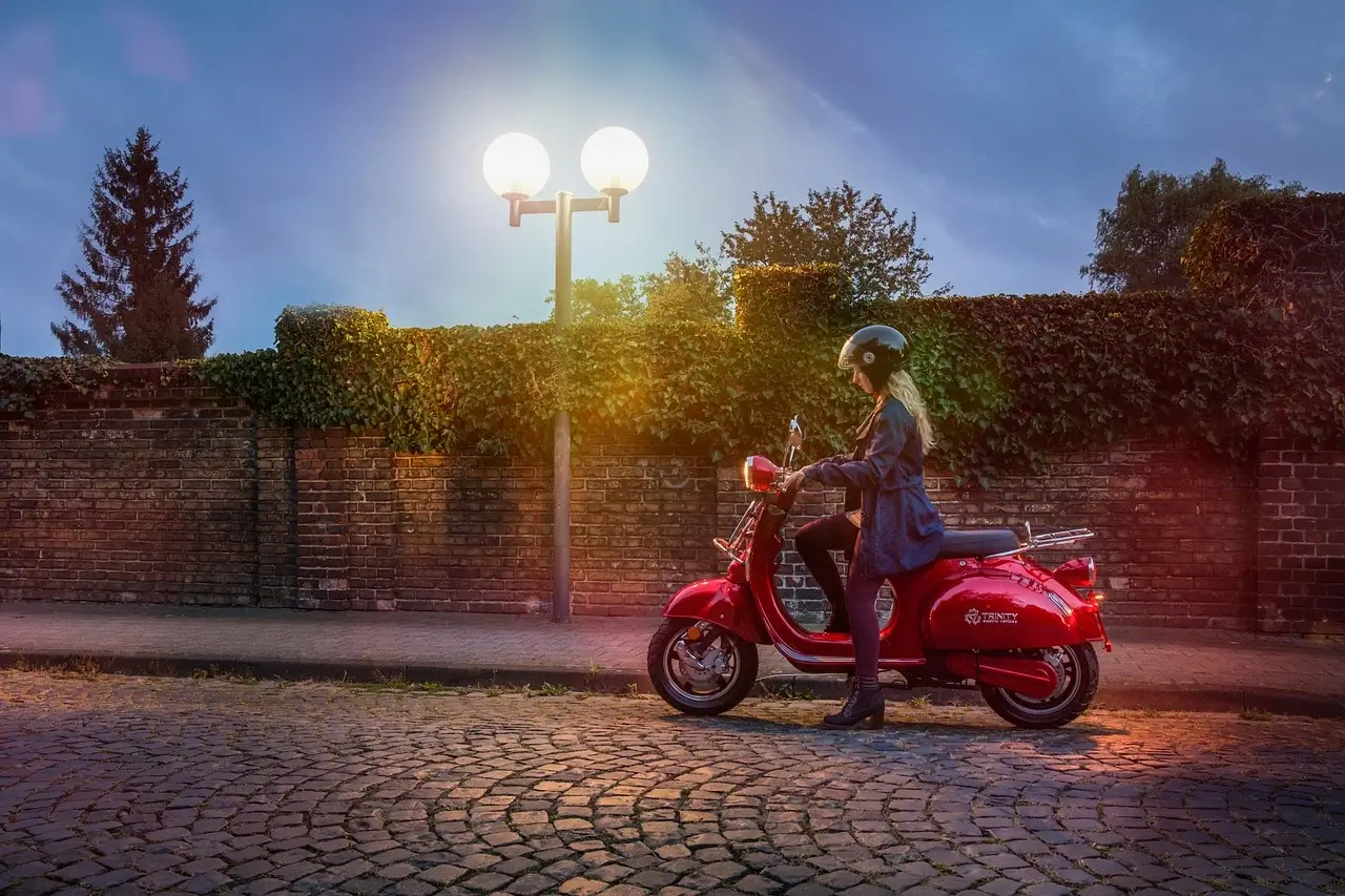 Sirve una moto eléctrica para trabajar en mensajería?